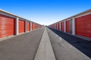 Public Storage - San Leandro - 2011 Marina Blvd - Photo 2