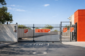 Public Storage - Campbell - 175 S Curtner Ave - Photo 4