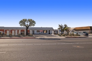 Public Storage - Huntington Beach - 5892 McFadden Ave - Photo 1