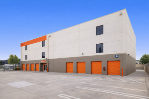 Public Storage - Los Angeles - 6202 Willoughby Ave - Photo 2