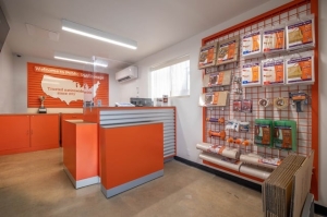 Public Storage - Sun Valley - 11838 Sheldon Street - Photo 3