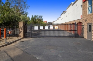 Public Storage - Sylmar - 16045 Foothill Blvd - Photo 4
