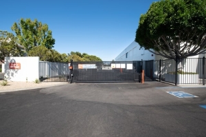 Public Storage - Foster City - 1121 Triton Drive - Photo 4