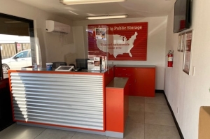 Public Storage - Los Angeles - 3017 N San Fernando Rd - Photo 3