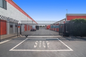 Public Storage - Novato - 130 Landing Court - Photo 4