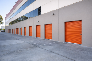 Public Storage - Los Angeles - 6701 S Sepulveda Blvd - Photo 2