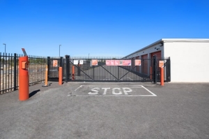 Public Storage - Newark - 6800 Overlake Place - Photo 4