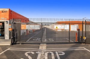 Public Storage - Fullerton - 2361 W Commonwealth Ave - Photo 4
