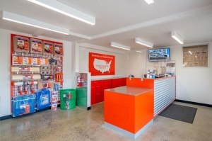 Public Storage - Everett - 9011 Evergreen Way - Photo 3