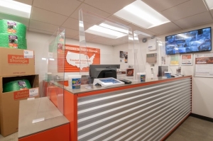 Public Storage - San Francisco - 2690 Geary Blvd - Photo 3