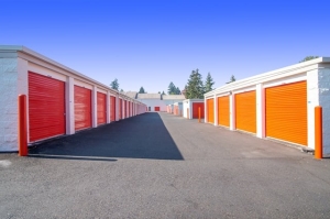 Public Storage - Milwaukie - 3701 SE International Way - Photo 2