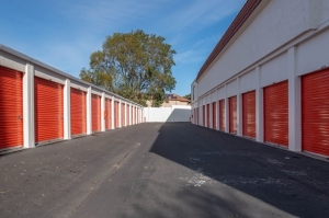 Public Storage - Pinole - 2624 Appian Way - Photo 2