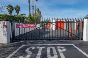 Public Storage - Pinole - 2624 Appian Way - Photo 4