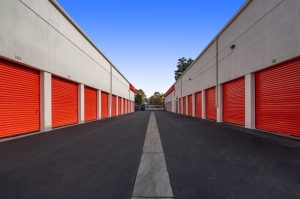 Public Storage - San Lorenzo - 16025 Ashland Ave - Photo 2