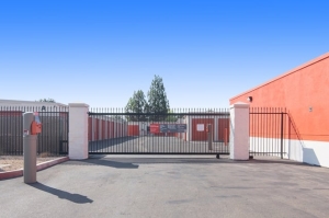 Public Storage - Livermore - 4350 Technology Drive - Photo 4
