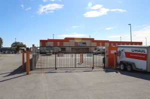 Best Storage - Spencer Hwy - Photo 2