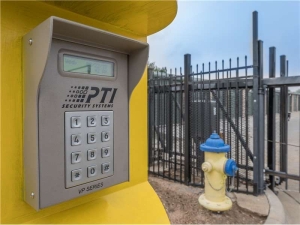 Extra Space Storage - 8452 - Colorado Springs - Delta Dr - Photo 2