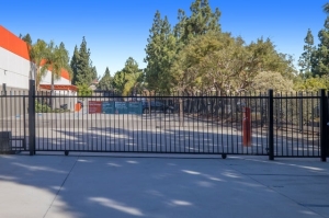 Public Storage - San Diego - 12340 World Trade Dr - Photo 4