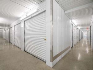 Extra Space Storage - 8378 - Houston - Katy Fwy - Photo 5