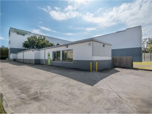 Extra Space Storage - 8378 - Houston - Katy Fwy - Photo 6