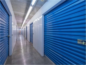 Extra Space Storage - 7201 - Fort Lauderdale - 6th St - Photo 5