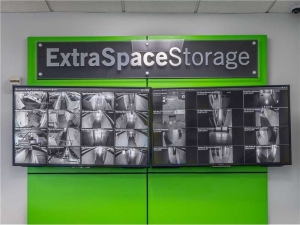 Extra Space Storage - 7253 - Chicago Ridge - Central Ave - Photo 7