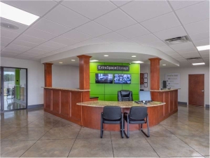 Extra Space Storage - 1662 - Montgomery - Carmichael Rd - Photo 3