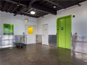 Extra Space Storage - 1662 - Montgomery - Carmichael Rd - Photo 4