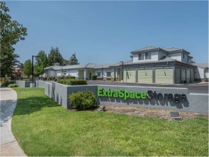 Extra Space Storage - 1008 - Thousand Oaks - N Duesenberg - Photo 6