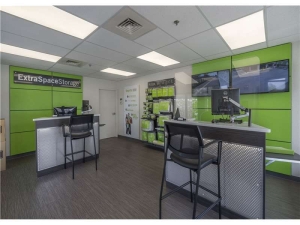 Extra Space Storage - 0689 - Santa Rosa - Hearn Ave - Photo 3