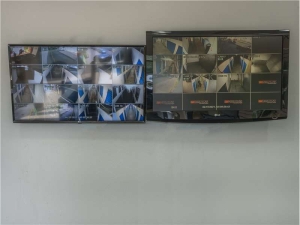 Extra Space Storage - 1918 - Bronx - W Farms Road - Photo 7