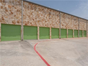 Extra Space Storage - 1791 - Cedar Park - Whitestone Blvd - Photo 4