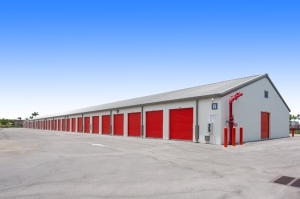 Public Storage - Homestead - 1977 NE 8th St - Photo 2