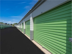 Extra Space Storage - 0263 - South Easton - Turnpike St - Photo 4