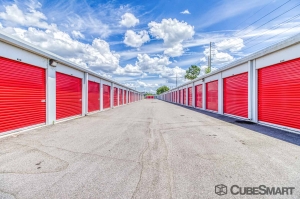 CubeSmart Self Storage - FL Wildwood East State Road 44 - Photo 7