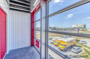 CubeSmart Self Storage - FL Orlando Conroy Storage Lane - Photo 9