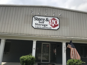 Store & Go Self Storage - 1800 Boundary Street - Photo 2