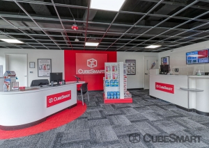 CubeSmart Self Storage - CT New London N Frontage RD - Photo 2