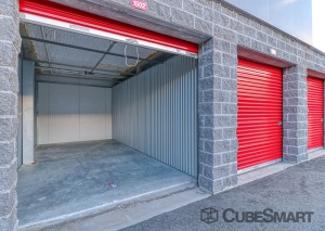 CubeSmart Self Storage - CT New London N Frontage RD - Photo 7