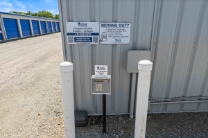 Vault Storage - Millington - Photo 6