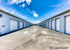 CubeSmart Self Storage - FL Fort Myers Chitwood Drive SW - Photo 10
