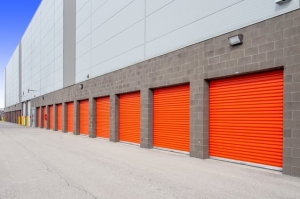 Public Storage - Skokie - 5830 Howard St - Photo 2