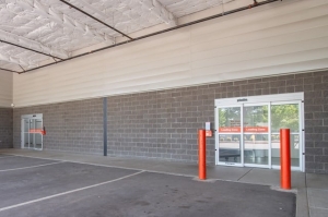 Public Storage - Milwaukie - 3260 SE Oak Grove Bl - Photo 4