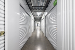 Public Storage - Milwaukie - 3260 SE Oak Grove Bl - Photo 2