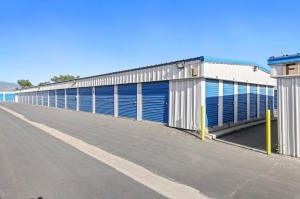 US Storage Centers - Hemet - Photo 8