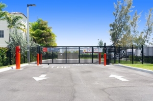 Public Storage - Miami - 12850 SW 128th St - Photo 4