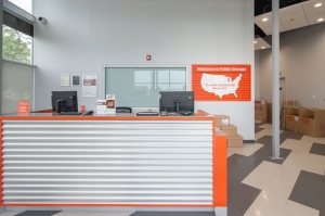 Public Storage - Chesterfield - 17481 North Outer 40 Rd - Photo 3