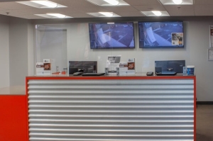 Public Storage - Phoenix - 8150 N 24th Ave - Photo 3