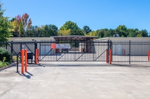 Public Storage - Madison - 160 Chestnut Dr