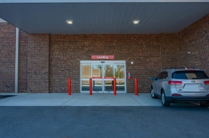 Public Storage - Flowery Branch - 7366 Friendship Springs Blvd - Photo 4